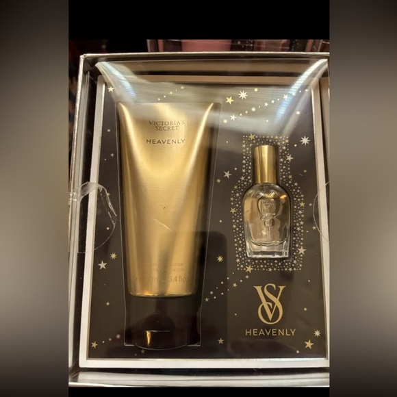 New w/Tags Victoria’s Secret Very Sexy Fragrance Duo Gift Set 

Heavenly  

 $25 - Picture 1 of 1
